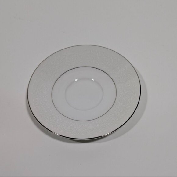 Majestic China Plymouth White Silver Floral Saucer Japan - Picture 1 of 9